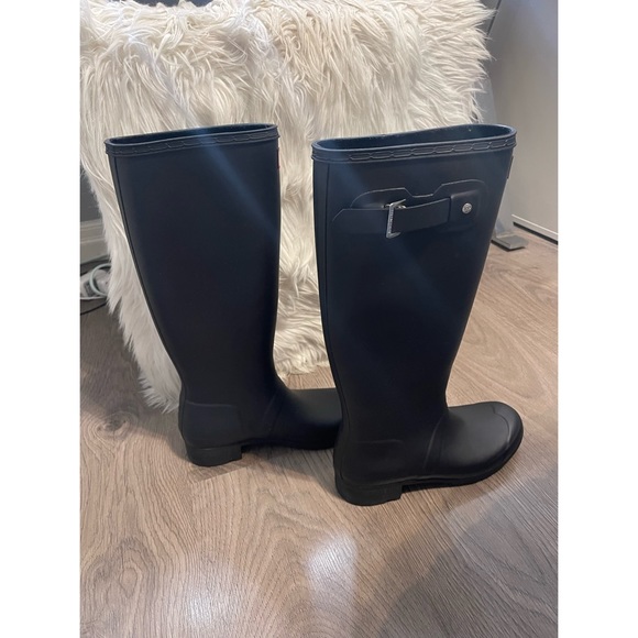 HUNTER BOOTS | Women’s Original Tall Rain Boots - Picture 5 of 5